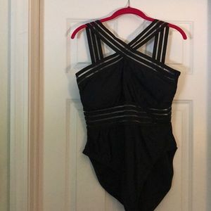 Women’s 1 piece bathing suit